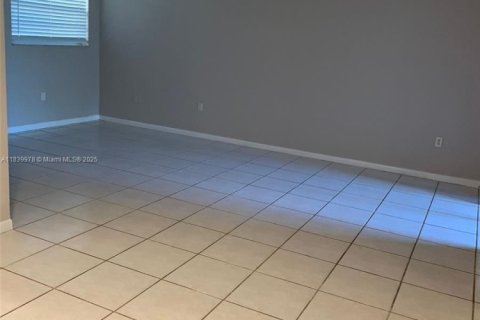 Appartement à louer à Coral Springs, Floride: 2 chambres, 81.75 m2 № 1830699 - photo 5