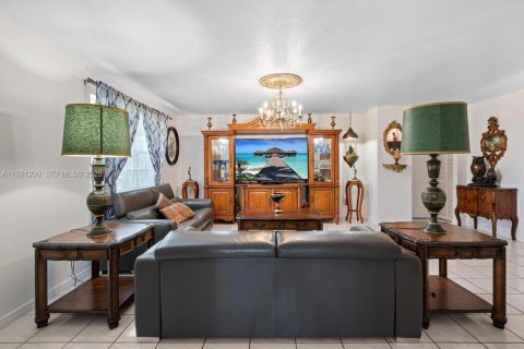 Villa ou maison à vendre à Homestead, Floride: 4 chambres, 186.73 m2 № 1976660 - photo 6