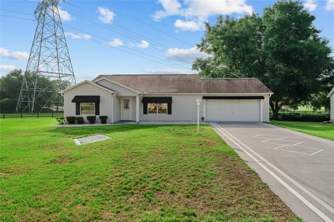 House in The Villages, Florida 2 bedrooms, 114.46 sq.m. № 1775033 - photo 5