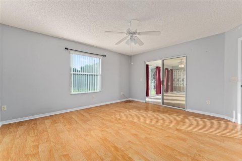 House in The Villages, Florida 2 bedrooms, 114.46 sq.m. № 1775033 - photo 22