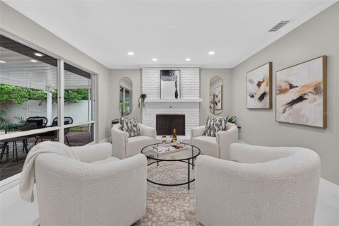 Villa ou maison à vendre à Saint Petersburg, Floride: 4 chambres, 241.36 m2 № 2296716 - photo 20