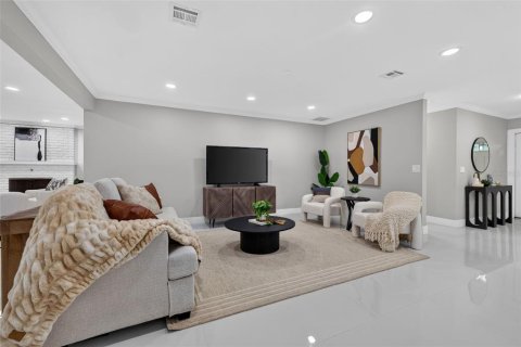 Villa ou maison à vendre à Saint Petersburg, Floride: 4 chambres, 241.36 m2 № 2296716 - photo 16