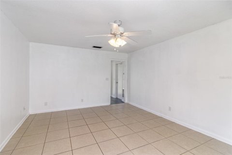 House in Rockledge, Florida 4 bedrooms, 164.99 sq.m. № 1875756 - photo 6