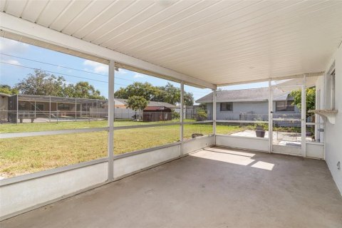 House in Rockledge, Florida 4 bedrooms, 164.99 sq.m. № 1875756 - photo 20