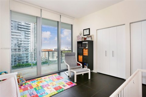 Condo in Miami, Florida, 2 bedrooms  № 2089317 - photo 18