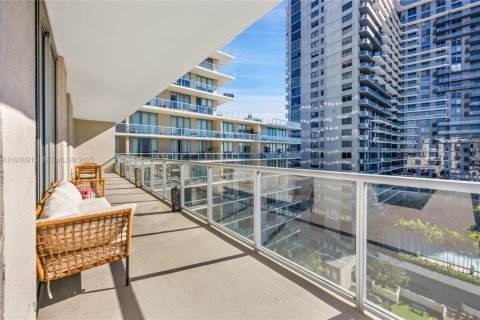 Condo in Miami, Florida, 2 bedrooms  № 2089317 - photo 21