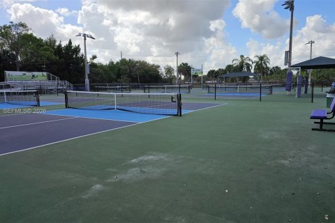 House in Tamarac, Florida 2 bedrooms, 89.37 sq.m. № 2046732 - photo 25