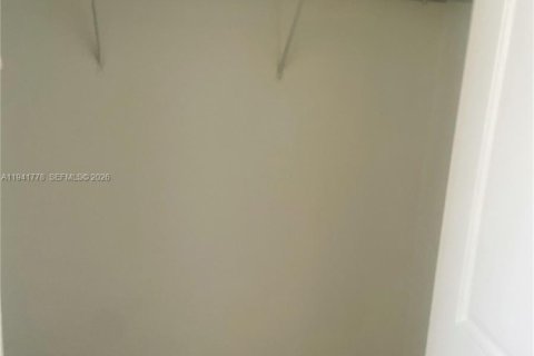 Снять в аренду квартиру в Дорал, Флорида 3 спальни, 112.13м2, № 1999009 - фото 13