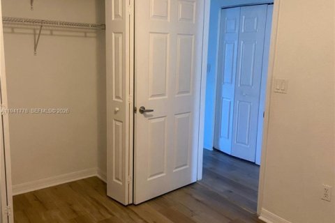 Снять в аренду квартиру в Дорал, Флорида 3 спальни, 112.13м2, № 1999009 - фото 8