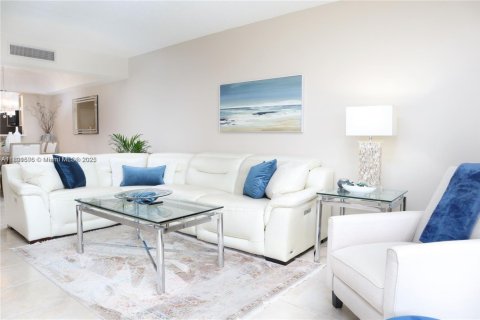 Copropriété à louer à Boca Raton, Floride: 2 chambres, 120.77 m2 № 1862253 - photo 8