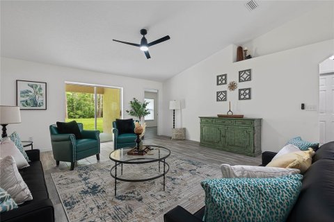 House in Palm Coast, Florida 4 bedrooms, 159.61 sq.m. № 1833359 - photo 11