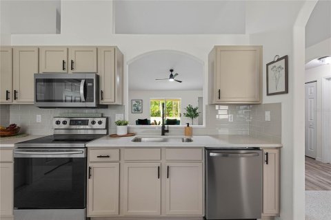 House in Palm Coast, Florida 4 bedrooms, 159.61 sq.m. № 1833359 - photo 15