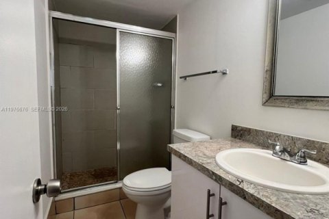 Condo in North Miami, Florida, 2 bedrooms  № 2040984