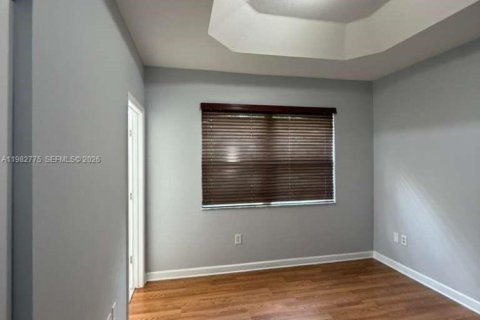 Villa ou maison à louer à Homestead, Floride: 3 chambres, 108.6 m2 № 2048024 - photo 7