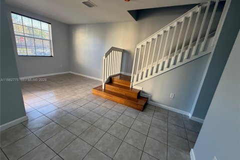 Villa ou maison à louer à Homestead, Floride: 3 chambres, 108.6 m2 № 2048024 - photo 9