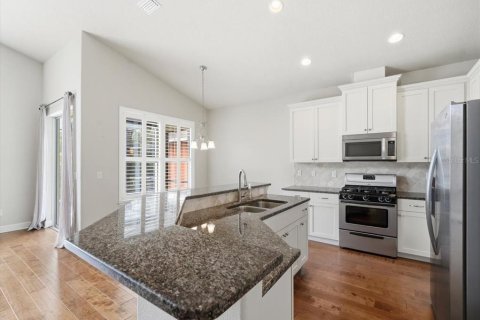 House in Clearwater, Florida 4 bedrooms, 184.6 sq.m. № 2114992 - photo 20