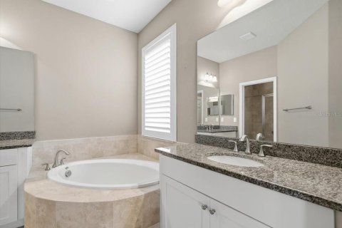 House in Clearwater, Florida 4 bedrooms, 184.6 sq.m. № 2114992 - photo 27
