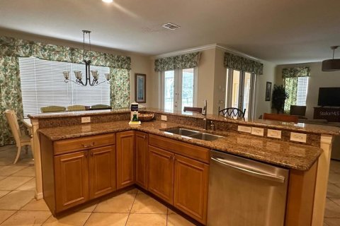 House in Kissimmee, Florida 6 bedrooms, 326.27 sq.m. № 1824565 - photo 9