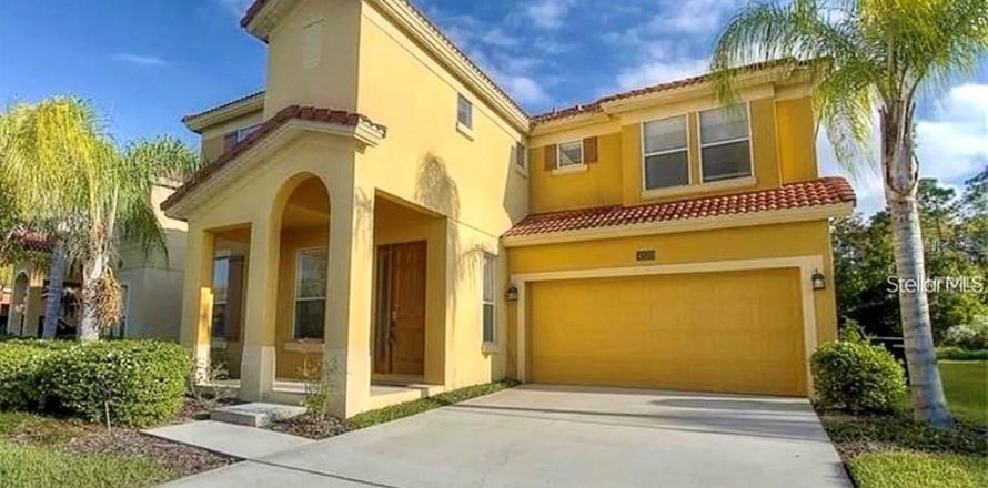 Casa en Kissimmee, Florida 6 dormitorios, 326.27 m2 № 1824565