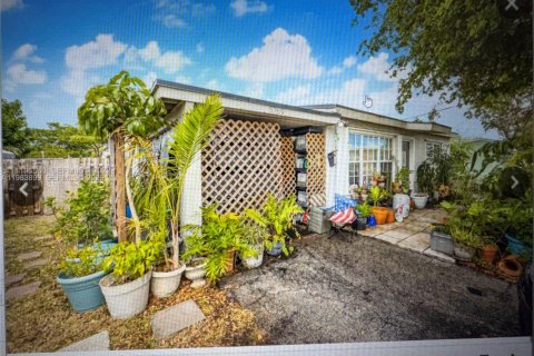 Villa ou maison à Margate, Floride 2 chambres, 80.27 m2 № 2045579