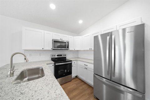 Casa en venta en Weeki Wachee, Florida, 3 dormitorios, 93.65 m2 № 1874049 - foto 14