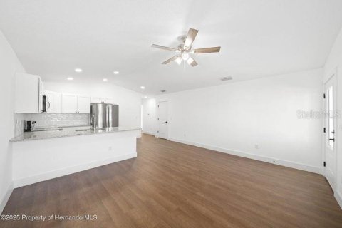 Casa en venta en Weeki Wachee, Florida, 3 dormitorios, 93.65 m2 № 1874049 - foto 11