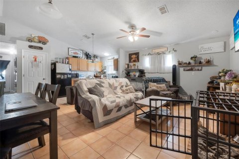 House in Palm Coast, Florida 3 bedrooms, 118.45 sq.m. № 1723309 - photo 4