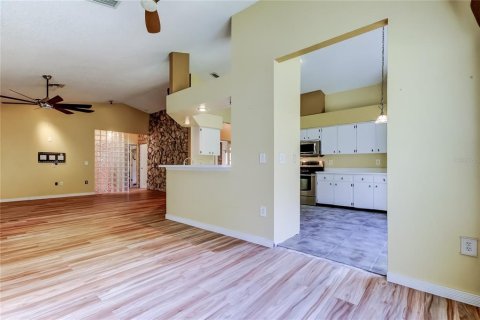Casa en venta en Oldsmar, Florida, 3 dormitorios, 171.31 m2 № 2156150 - foto 15