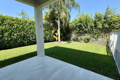 Villa ou maison à vendre à Weston, Floride: 3 chambres, 154.4 m2 № 2082970 - photo 3