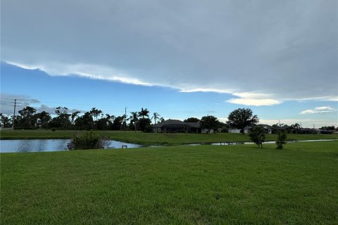 House in Rotonda, Florida 3 bedrooms, 167.41 sq.m. № 2115649 - photo 10