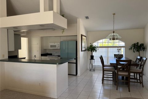 House in Rotonda, Florida 3 bedrooms, 167.41 sq.m. № 2115649 - photo 16
