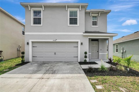 House in Wimauma, Florida 5 bedrooms, 234.3 sq.m. № 2121635 - photo 3
