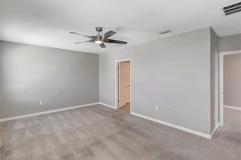 House in Wimauma, Florida 5 bedrooms, 234.3 sq.m. № 2121635 - photo 29