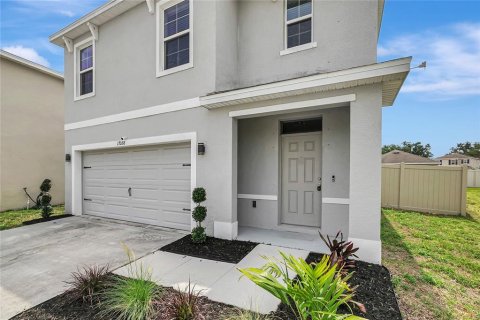 House in Wimauma, Florida 5 bedrooms, 234.3 sq.m. № 2121635 - photo 4