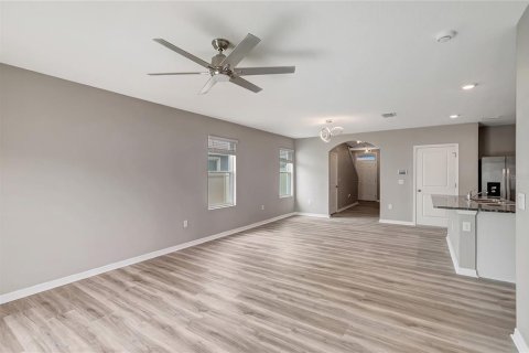 House in Wimauma, Florida 5 bedrooms, 234.3 sq.m. № 2121635 - photo 11