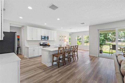House in Fish Hawk, Florida 5 bedrooms, 319.77 sq.m. № 2427392 - photo 7