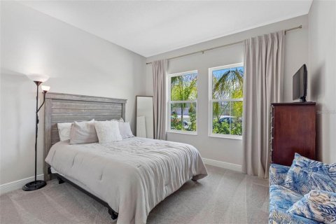House in Fish Hawk, Florida 5 bedrooms, 319.77 sq.m. № 2427392 - photo 12