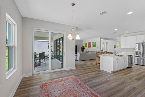 House in Fish Hawk, Florida 5 bedrooms, 319.77 sq.m. № 2427392 - photo 8