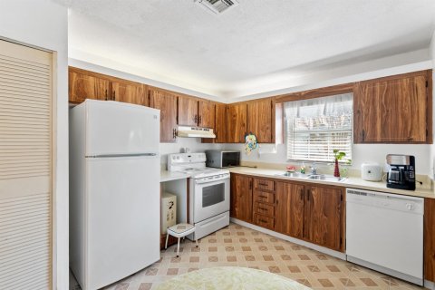 Купить кондоминиум в Сент-Луси, Флорида 6 комнат, 118.91м2, № 2083351 - фото 17