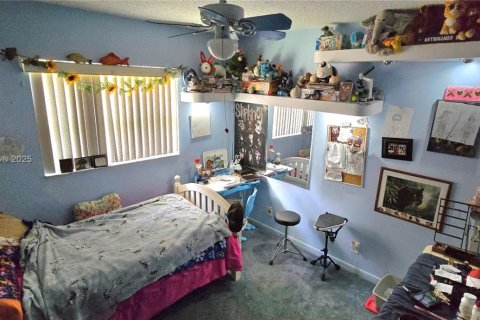 House in Sunrise, Florida 4 bedrooms, 140.84 sq.m. № 1739733 - photo 7