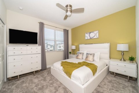 Casa en venta en Kissimmee, Florida, 5 dormitorios, 278.34 m2 № 1911825 - foto 12