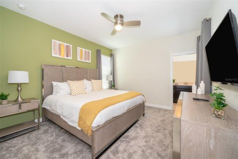 Casa en venta en Kissimmee, Florida, 5 dormitorios, 278.34 m2 № 1911825 - foto 11