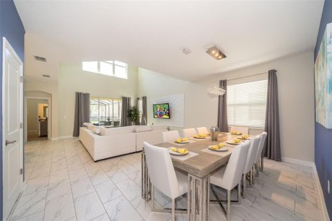 Casa en venta en Kissimmee, Florida, 5 dormitorios, 278.34 m2 № 1911825 - foto 5