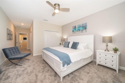Casa en venta en Kissimmee, Florida, 5 dormitorios, 278.34 m2 № 1911825 - foto 10