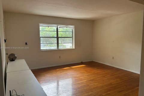 Copropriété à louer à Miami, Floride: 2 chambres, 74.32 m2 № 1938854 - photo 3