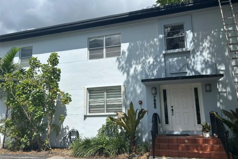 Copropriété à louer à Miami, Floride: 2 chambres, 74.32 m2 № 1938854 - photo 19