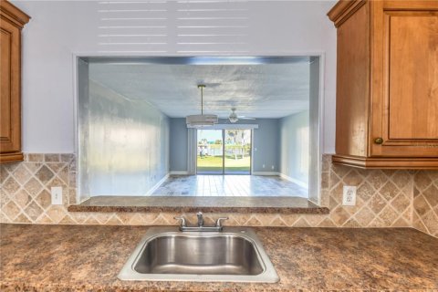 Condo in Saint Augustine, Florida, 2 bedrooms  № 1635933 - photo 9