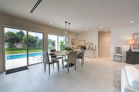 Villa ou maison à vendre à Miami Shores, Floride: 4 chambres, 209.77 m2 № 2025245 - photo 15