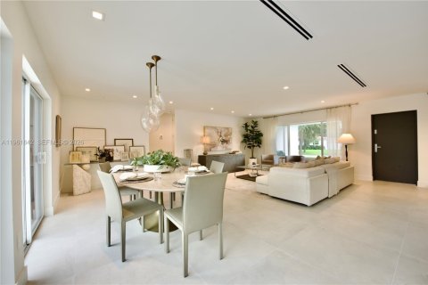 Villa ou maison à vendre à Miami Shores, Floride: 4 chambres, 209.77 m2 № 2025245 - photo 16