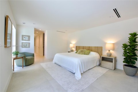 Villa ou maison à vendre à Miami Shores, Floride: 4 chambres, 209.77 m2 № 2025245 - photo 21